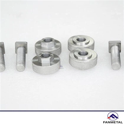 Volframo veržlės ir varžtai